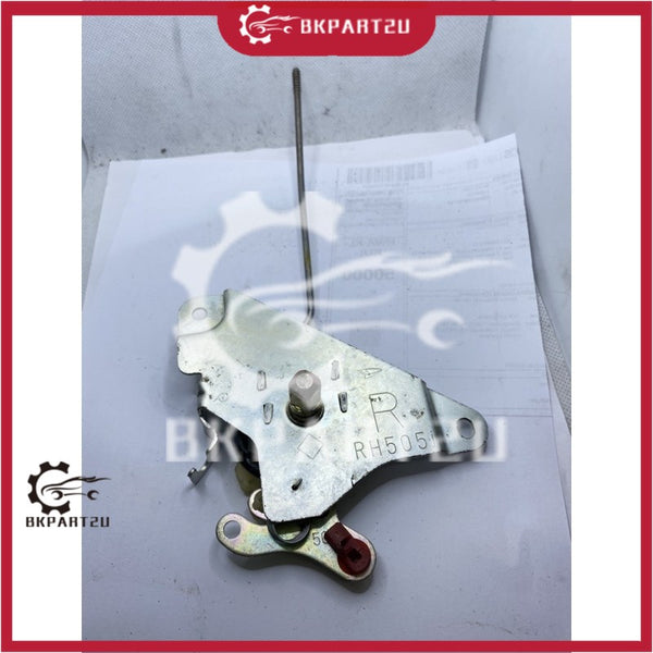 PERODUA RUSA REAR DOOR INNER LOCK MADE BY DAIHATSU RH SIDE
