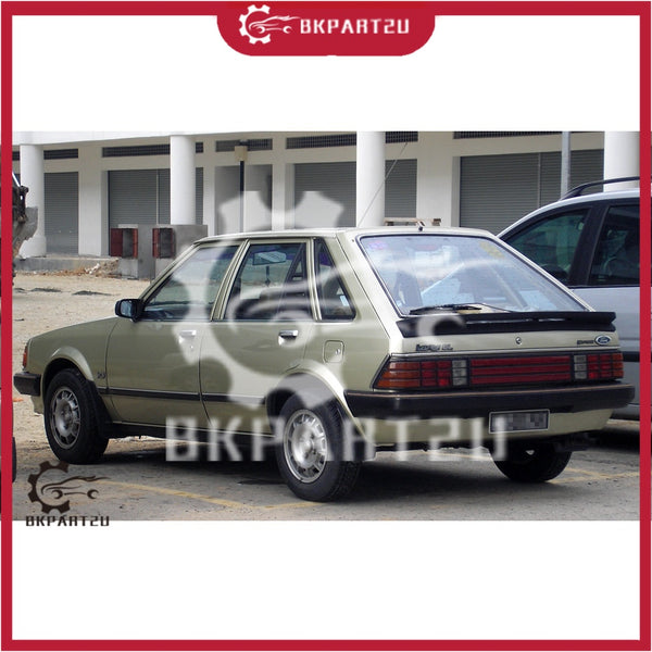 FORD LASER TX3 1984 1ST MODEL 5 DOOR REAR BONNET RUBBER B093-56-991